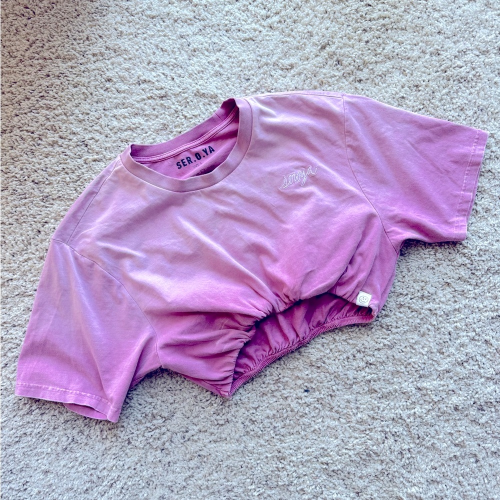 Seroya pink cropped tee with elastic